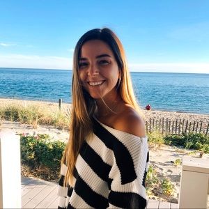 Meet your Posher, Emily